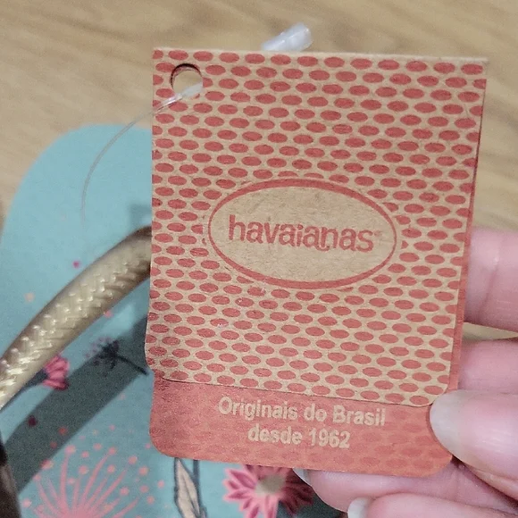 Havaianas Blue and Gold Sandals with Floral Design - Picture 5 of 7